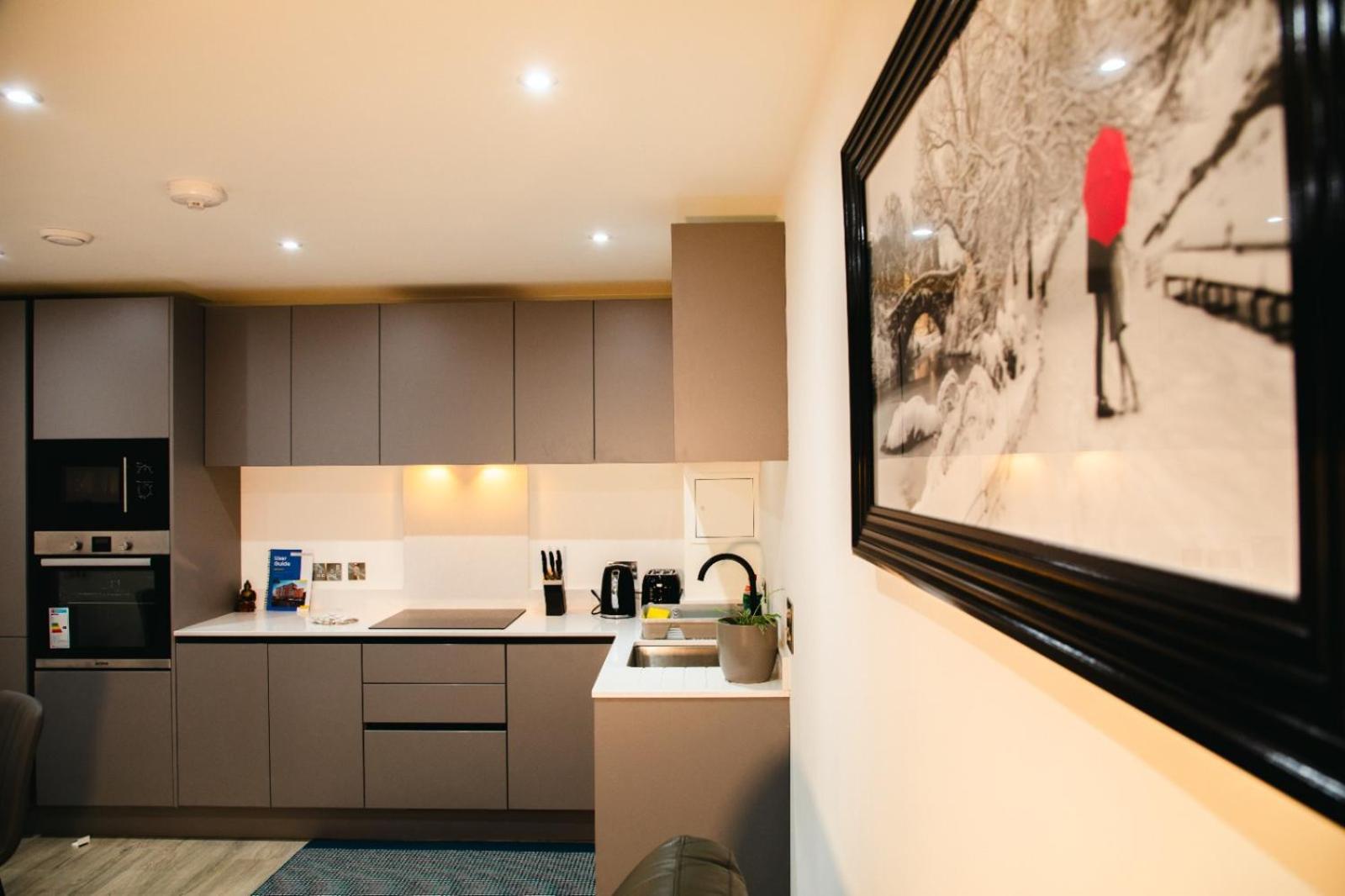 City Centre Luxury Apartment Белфаст Экстерьер фото