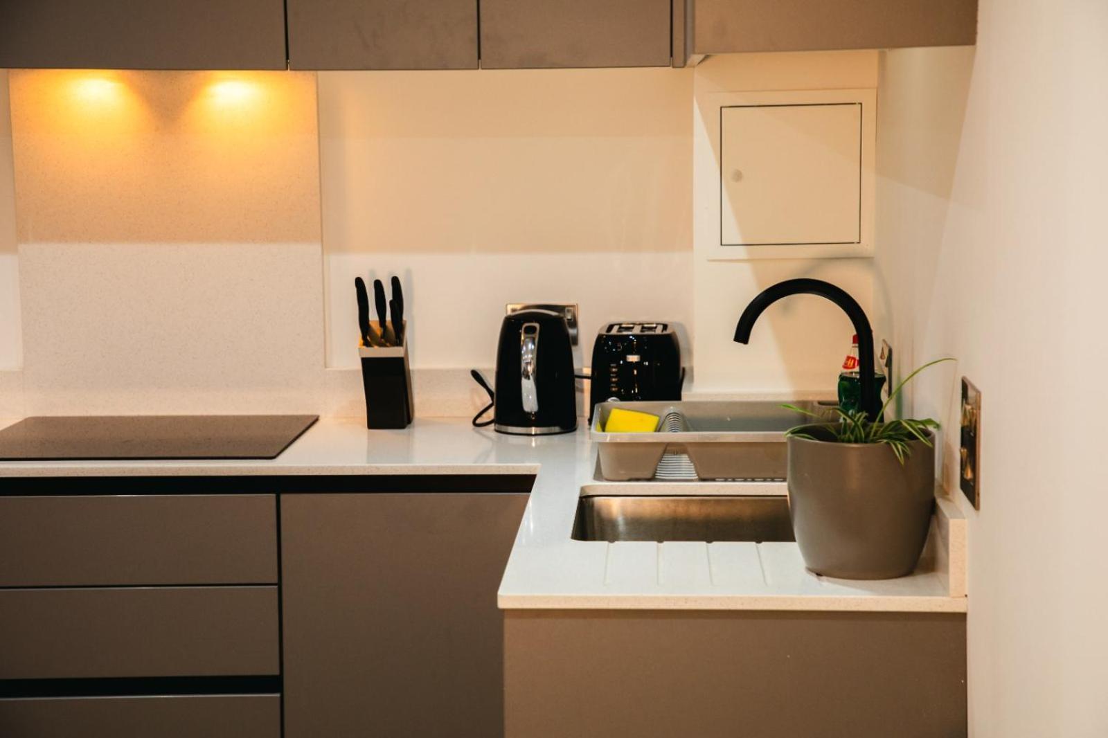 City Centre Luxury Apartment Белфаст Экстерьер фото